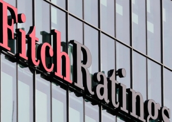 En la imagen, el logo de Fitch Ratings en sus oficinas del distrito financiero de Canary Wharf, en Londres. REUTERS/Reinhard Krause