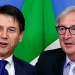 El primer ministro italiano, Giuseppe Conte, posa para una fotografía junto al presidente de la Comisión Europea, Jean-Claude Juncker, antes de una reunión en la sede de la comisión en Bruselas, Bélgica. 12 de diciembre, 2018. REUTERS/Francois Lenoir