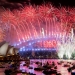 Fuegos artificiales iluminan el cielo en la Bahía de Sydney. REUTERS