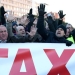 Huelga de taxis en Madrid, a las afueras de los pabellones de Ifema