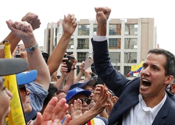 Juan Guaido, se ha juramentado como presidente constitucional de Venezuela y ha dicho en su intervención que "esto es un movimiento indetenible". Venezuela, 23 de enero de 2019. Foto: REUTERS/Carlos Garcia Rawlins