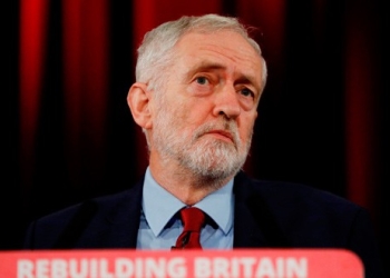 En la imagen, Jeremy Corbyn, líder del Partido Laborista durante un discurso después de lo que definió como moción de no confianza al gobierno de la primera ministra Theresa May, en Hastings, Reino Unido, el 17 de enero de 2019. REUTERS/Peter Nicholls