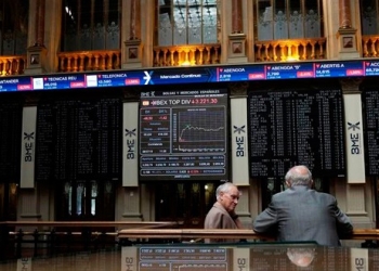 En la imagen, traders en la Bolsa de Madrid, el 6 de julio de 2015. REUTERS/Juan Medina