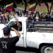 Opositores al gobierno venezolano de Nicolás Maduro protestan en las calles de Caracas