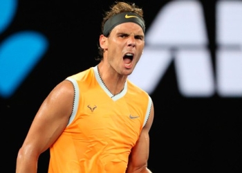 En la imagen, Rafael Nadal celebra la victoria tras el partido contra el griego Stefanos Tsitsipas en la semifinal del Abierto de Australia en Melbourne Park, Melbourne, Australia, el 24 de enero de 2019. REUTERS/Lucy Nicholson