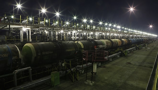 La producción rusa de petróleo cae en enero, pero no cumple con objetivo de pacto global