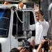 Juan Guaidó, presidente encargado de Venezuela, en uno de los camiones con ayuda humanitaria