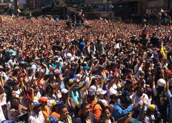 En el este de la capital Caracas la presencia es multidudinaria. Foto: #JuventudSiempreLibre / Asamblea Nacional