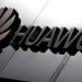 Logo de Huawei en una tienda de Pekín.