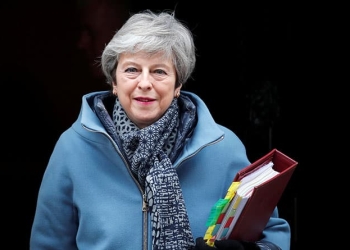 Britain's Prime Minister Theresa May leaves 10 Downing Street, as she faces a vote on alternative Brexit options, in London, Britain, March 27, 2019. REUTERS/Alkis Konstantinidis