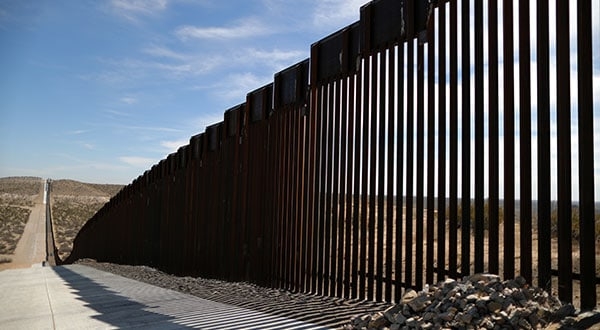 Con variadas medidas el Gobierno de EEUU ha venido reduciendo el ingreso de migrantes centroamericanos a través de la frontera con México.