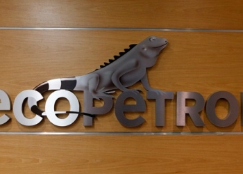 Logo de Ecopetrol en su sede de Bogotá, Colombia.