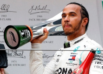 Lewis Hamilton ahora es el líder del campeonato de la F1.