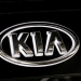 El logo de Kia Motors en Goyang, Corea del Sur.