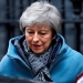 Theresa May a la salida de Downing Street en Londres.