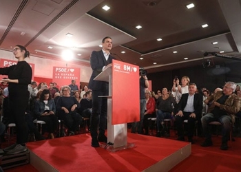 El PSOE anunció formalmente la participación de su candidato Pedro Sánchez en el debate que muy probablemente se realizará los días 22 o 23 de abril a través de la señal de RTVE.