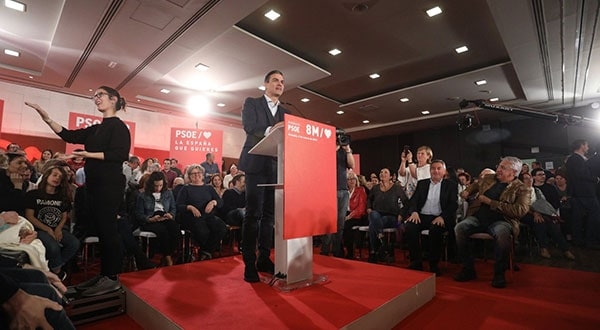 El PSOE anunció formalmente la participación de su candidato Pedro Sánchez en el debate que muy probablemente se realizará los días 22 o 23 de abril a través de la señal de RTVE.