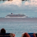 Un crucero de Carnival Corp visto desde Cozumel.