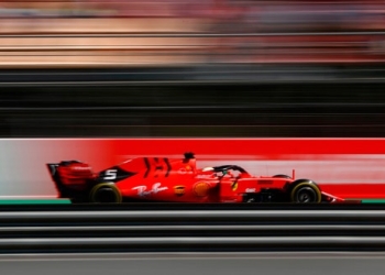 Los coches rojos tienen muchos problemas de fiabilidad y ritmo en carrera.