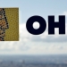 Logo de OHL en la sede de la constructora en Madrid.