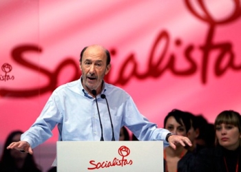 Alfredo Pérez Rubalcaba en un encuentro socialista en Madrid.