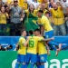 El público paulista celebró en grande la goleada de Brasil.