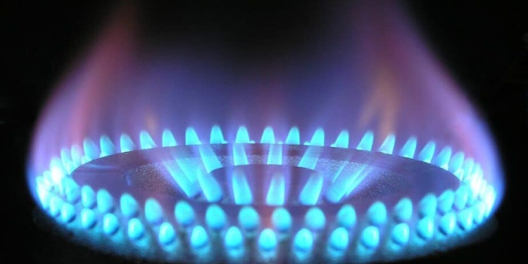 La medida tendrá un efecto en la factura del gas que se reducirá 10 por ciento en los hogares y 20 por ciento en las industrias