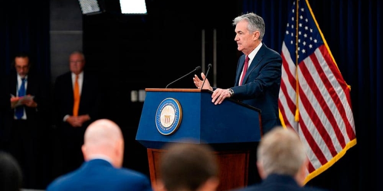 Powell sugirió que el recorte de tasas era un pequeño ajuste destinado a ayudar a la economía de EEUU a enfrentar la incertidumbre