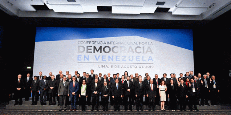 Foto oficial del Grupo de Lima reunido este martes en la capital peruana.