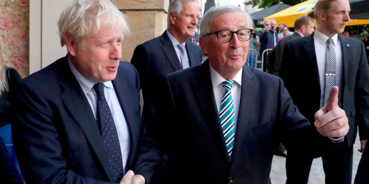 Johnson y Juncker sostuvieron un almuerzo en Luxemburgo.