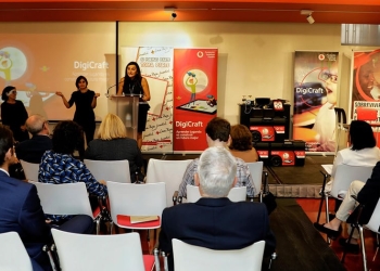 Fundación Vodafone presentó proyecto para educar niños en el mundo 2.0