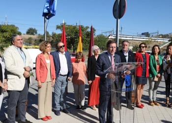 Madrid tiene que cumplir no solo con los estándares de emisiones de la Unión Europea, sino también estar en la cabeza de la lucha contra la contaminación”, expresó el alcalde José Luis Martínez-Almeida al presentar este lunes el inicio del plan Madrid 360.