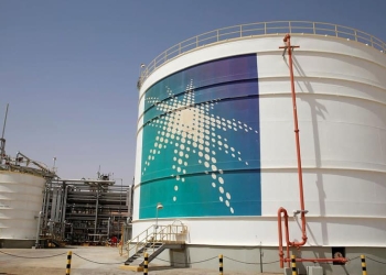 El reino saudí anunció que al finalizar noviembre su producción petrolera se ubicará en cerca de los 12 millones de barriles diarios.