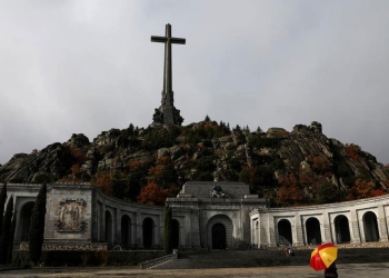 De acuerdo a la decisión del Supremo, los restos de Franco serán exhumados de la basílica de Cuelgamuros y trasladados a Mingorrubio.