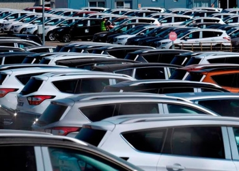 Se detiene el desplome de la producción de coches en el país.