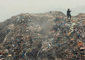 Ante la contaminación, la Unión Europea aprobó una estrategia para reducir efectivamente el uso de bolsas de plástico. Para 2030, todas las bolsas serán biodegradables o reutilizables.