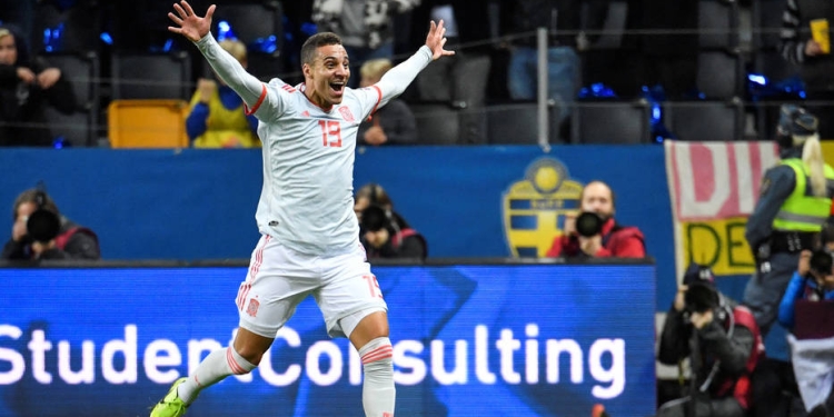 Rodrigo celebra el gol que le dio la clasificación a España a la Euro 2020