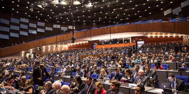 Delegados de la Vigésima Cuarta Conferencia de Estados Parte de la Convención sobre Armas Químicas, se reunieron en La Haya
