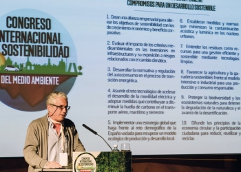 El director de Comunicación de WWF, Miguel Ángel Valladares, presentó un decálogo que contiene propuestas innovadoras para la protección de la biodiversidad y los ecosistemas