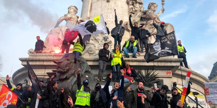 Trabajadores franceses salieron a las calles a protestar