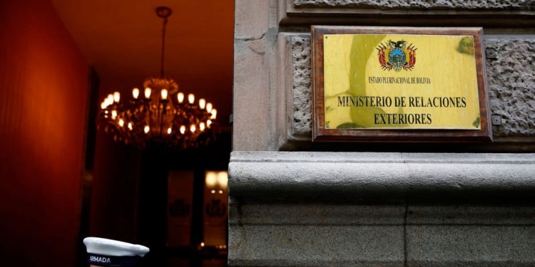 El Ministerio de Relaciones Exteriores de Bolivia confirmó la expulsión de los diplomáticos españoles