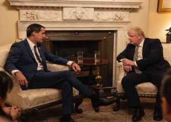 Juan Guaidó y Boris Johnson se reunieron para acordar soluciones para Venezuela