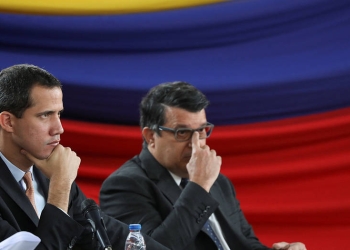 El presidente Juan Guaidó y el primer vicepresidente de la AN, Carlos Berrizbeitia