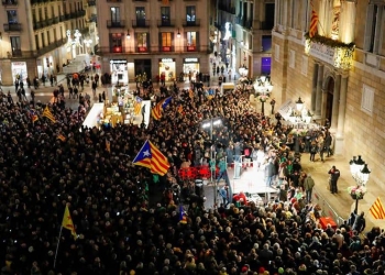 La ANC convocó una concentración en la plaza de Sant Jaume de Barcelona en apoyo a Torra