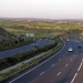 Autopista M45 de Madrid. Gestionada por Globalvia, en la que se ha incorporado tecnología inteligente para mejorar la seguridad y preparar el camino al coche autónomo.