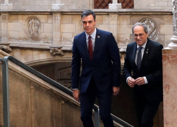 El presidente de Gobierno, Pedro Sánchez y el president de la Generalitat, Quim Torra, en su encuentro en Cataluña