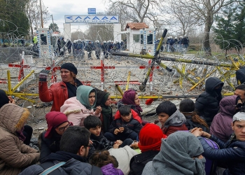 Miles de sirios intentan ingresa a Europa a través de Grecia