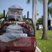 Dos ataúdes en una camioneta, afuera de un cementerio, durante el brote de la enfermedad por coronavirus (COVID-19), en Samborondon, Ecuador / Foto  REUTERS / Vicente Gaibor del Pino