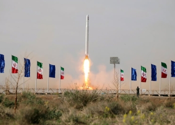 El satélite fue lanzado desde el desierto de Markazi, en el centro de Irán.