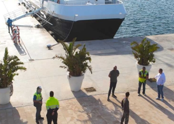 Gobierno mantiene prohibición del turismo de cruceros indefinidamente